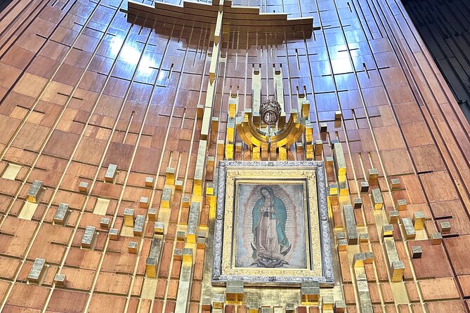 Private experience to the Basilica of Guadeloupe with transportation - Starting with the Guadalupano code