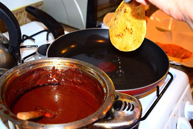 Private Home Cooking Experience in Mexico City with Alex and Ale - Food restrictions and menu requests
