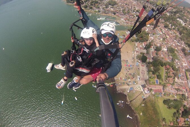 Private Paragliding Flight in Valle de Bravo with Instructor - Is $131.42 a fair price?