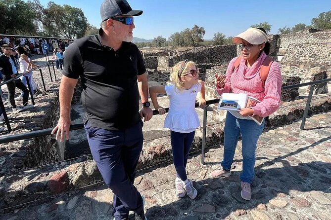 Private & Tailor Made Tour to Teotihuacan Pyramids! - The Moon Pyramid and the ceremonial plaza