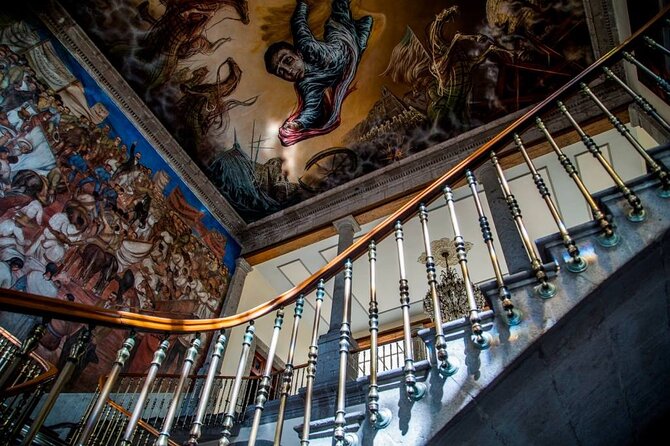 PRIVATE Tour Chapultepec Castle - Timing, cancellation, and planning advice