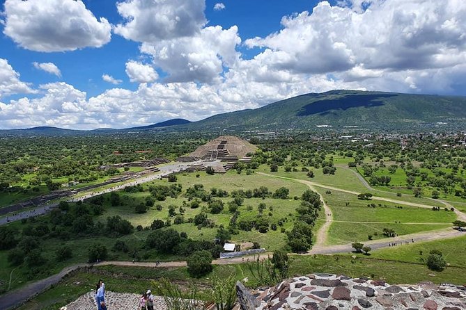 Private Tour of Pyramids of Teotihuacán and Basilica of Guadalupe - How much value do you get for $349.62?
