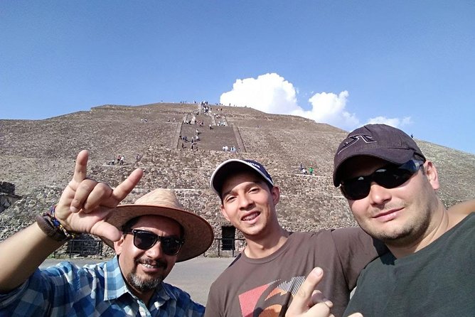 Private Tour: Teotihuacan and Guadalupe Shrine - Lunch, shops, and the optional extras