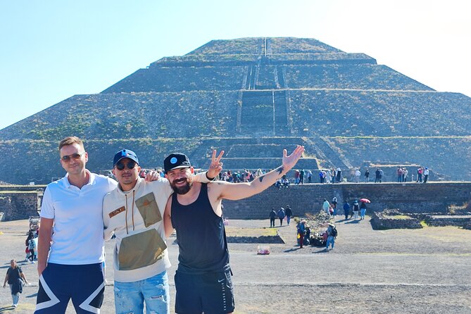 Private Transportation Pyramids of Teotihuacan + Breakfast in Cueva - Why this Teotihuacan outing works well