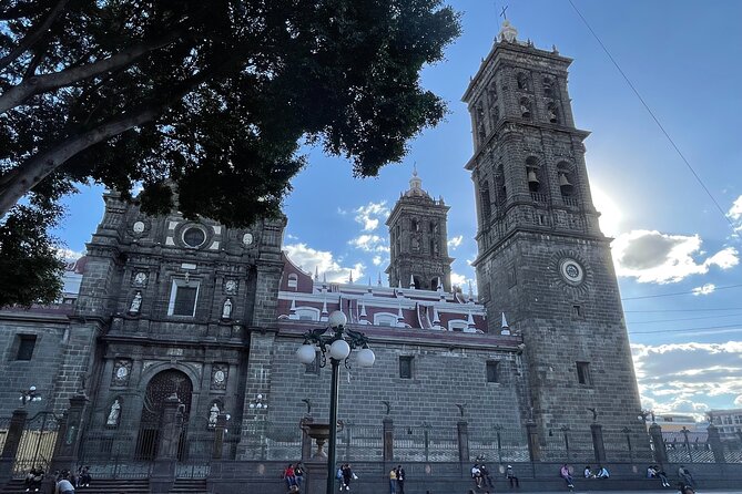 Puebla, Cholula & Tonantzintla Day Tour - Calle de los Dulces and El Parian market