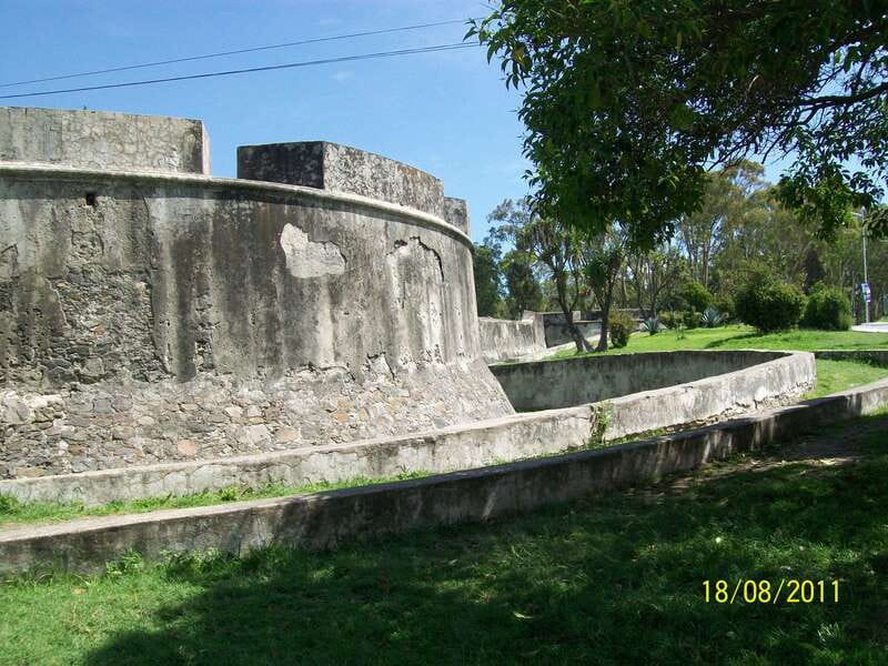 Puebla: Hop-On Hop-Off Bus Tour with Audio Guide - What the hop-on promise means in practice