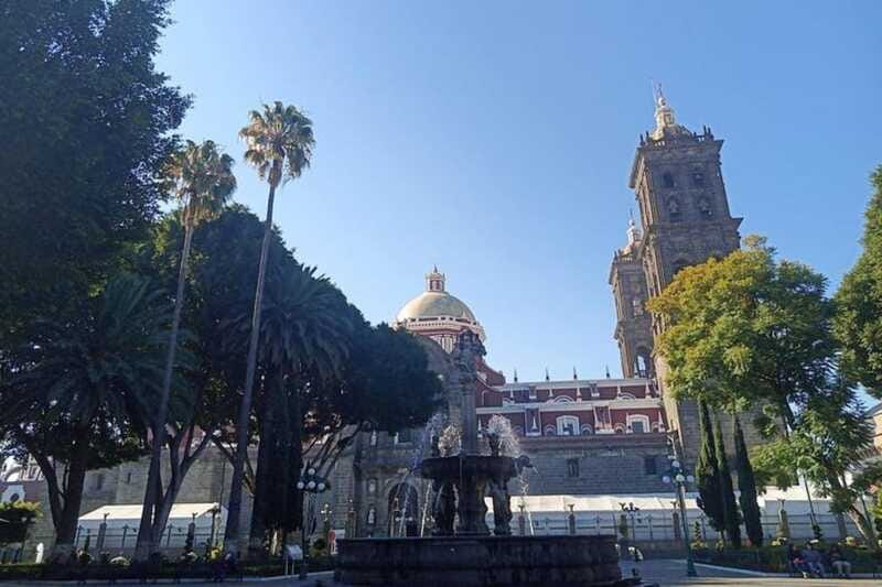 Puebla: Walking Tour of Puebla City - From Arte Garden to Callejón de los Sapos