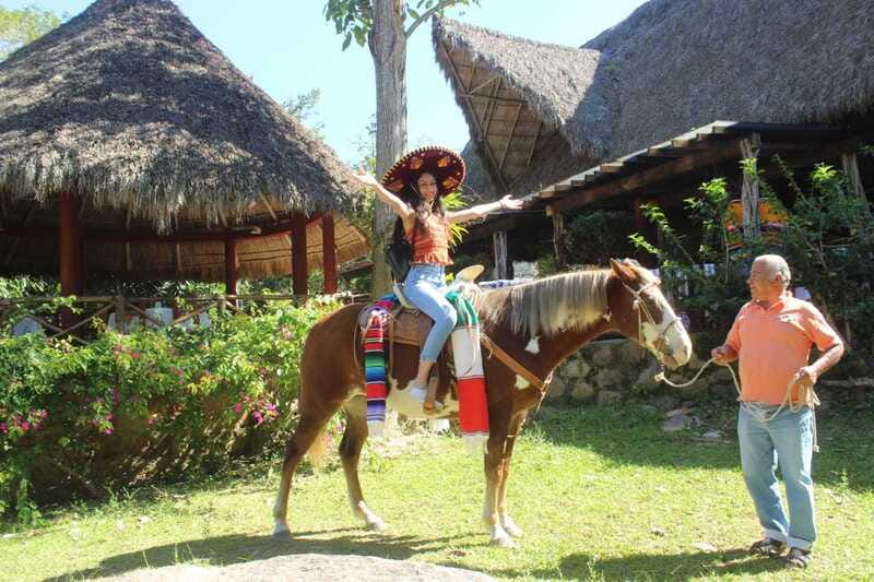 Puerto Vallarta: City Tour, Tequila and Coffee Factory Tour - Shopping stops and the shape of the day