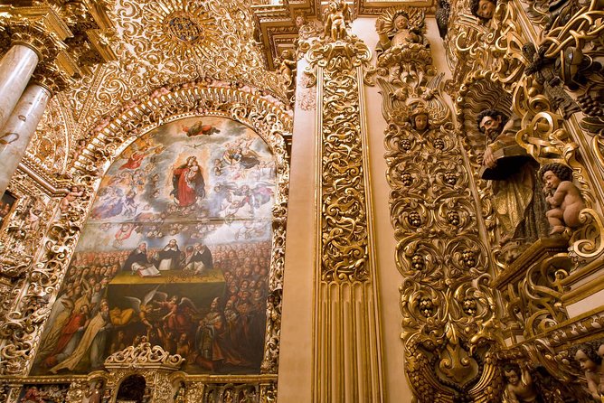 Pyramid of Cholula and Puebla: Private Tour from Mexico City - Calle de los Dulces, Puebla’s most cheerful shopping stop