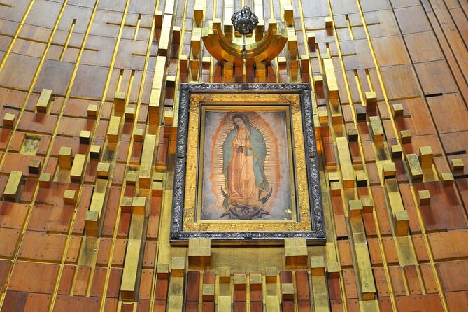 Pyramids of Teotihuacán and Basilica of Guadalupe - Watch for timing changes and unplanned stops