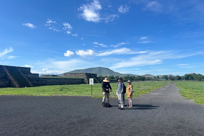 Pyramids of Teotihuacan Dawn (Tequila and Mezcal Tasting) - Who should book this outing?
