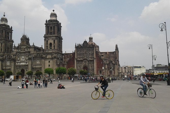 Ride Mexico City Historic Center, highlights w/ taco stop - Bellas Artes and Diego Rivera’s Mexico