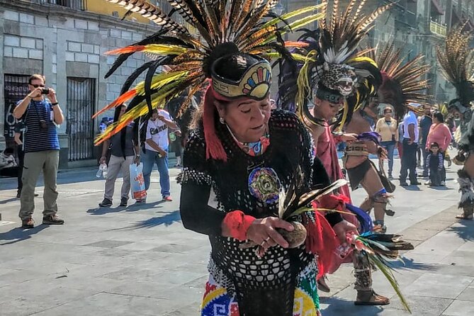 Ride Mexico City Historic Center, highlights w/ taco stop - Riding along Paseo de la Reforma