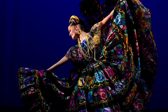 Small Group: Discover the Folkloric Ballet of Mexico - Seats, entry, and the VIP question