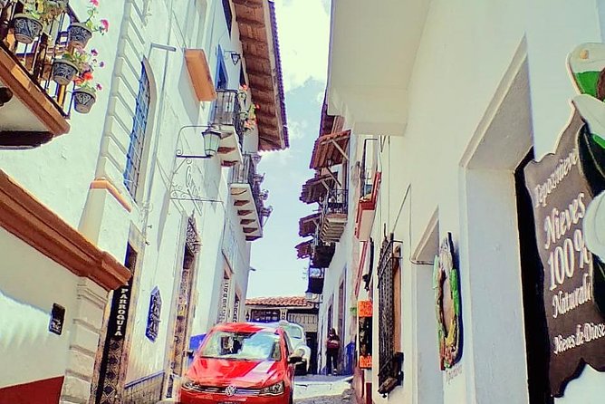 Small Group: The Magical Colonial Towns of Taxco and Cuernavaca - Silver shopping, with a little caution