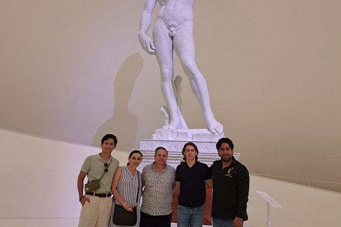 Soumaya Museum Tour ‐ Small Groups - A Good Choice for Families