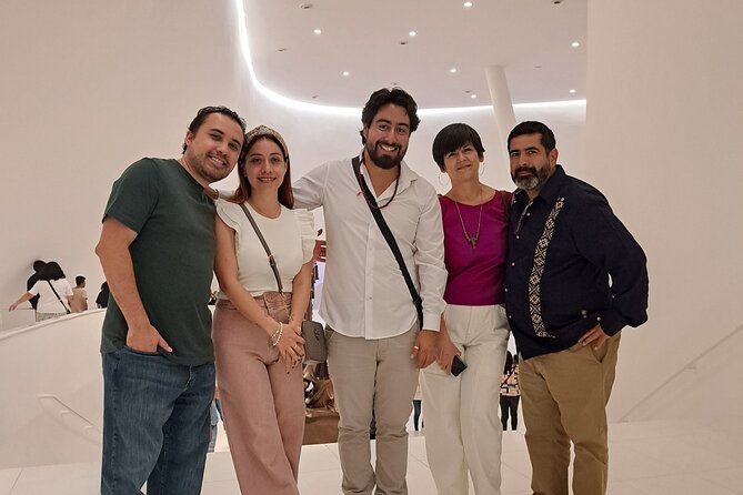 Soumaya Museum Tour ‐ Small Groups - Why Paying for a Guide Can Make Sense