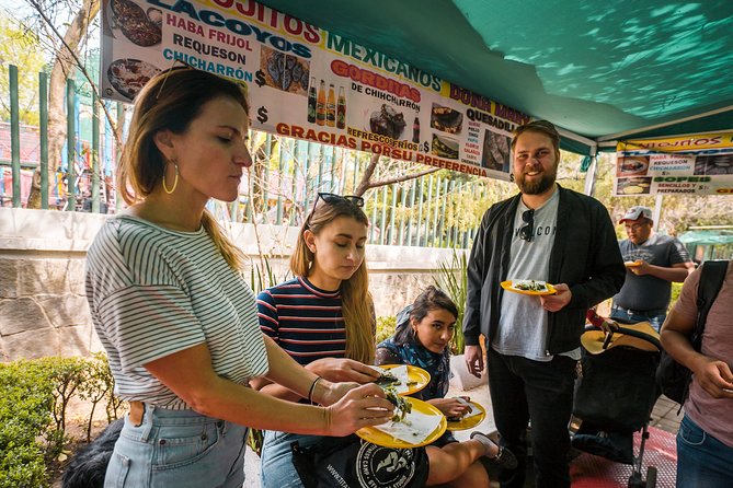 Street Food Bike Tour / Mexico is not only Tacos / All Inclusive - The main avenue and the final CDMX-style michelada
