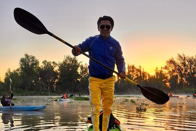 Sunrise Kayak Tour in Xochimilco - Kayaking through the canals before sunrise
