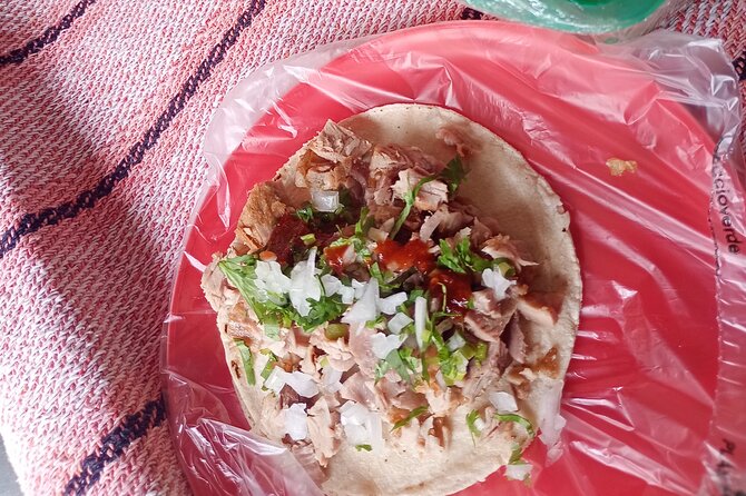 Taco and History Tour in the All Inclusive Historic Center - A short walk, old buildings, and Michoacan carnitas