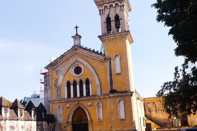 Taxco and Cuernavaca Day Trip - Free time in Taxco, with a clock running