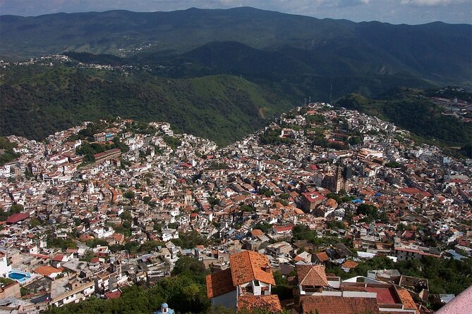 Taxco the silver town with stop in Cuernavaca - Value at $56: good if Taxco is your priority