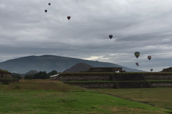 Teotihuacan Archaeological Site with Expertise Private Tour - The Basilica of Guadalupe and Mexican identity