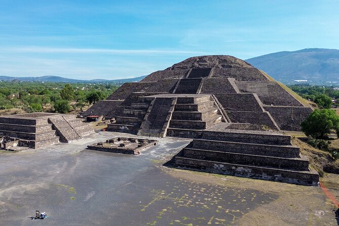 Teotihuacan, Guadalupe Shrine & Tlatelolco Day Tour with Lunch - Key details before you book