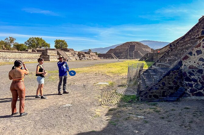 Teotihuacan, Guadalupe Shrine & Tlatelolco Day Tour with Lunch - Group size, guides, and meeting-point advice