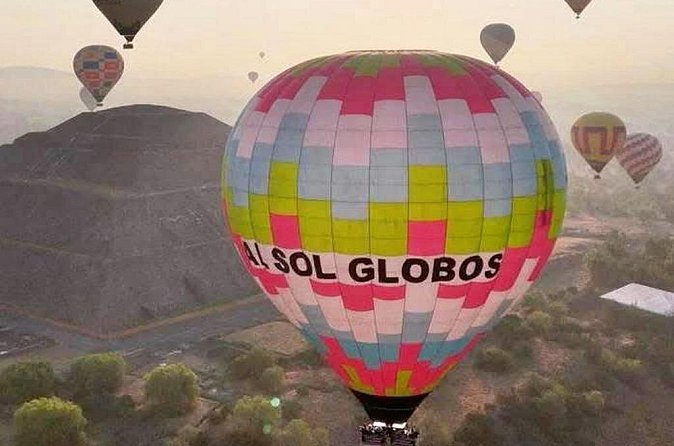 Teotihuacan Hot Air Balloon Tour - Safety, pilots, and the feel of the flight