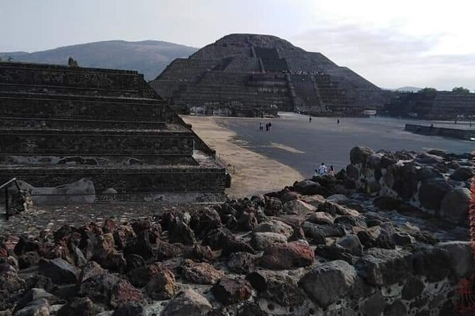Teotihuacan Private Tour and Shared Hot Air Balloon Ride - Who should book this Teotihuacan day?