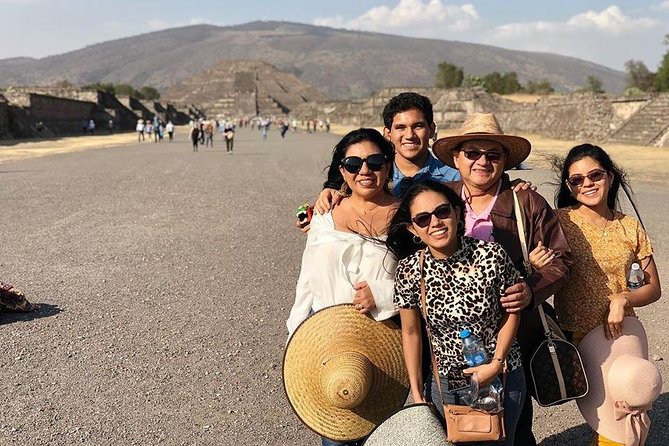 Teotihuacan Pyramid and Basilica Day Tour from CDMX - Lunch at El Jaguar