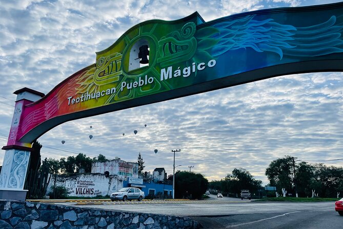 Teotihuacan Pyramid and Basilica Day Tour from CDMX - Guides, group size, and the English experience