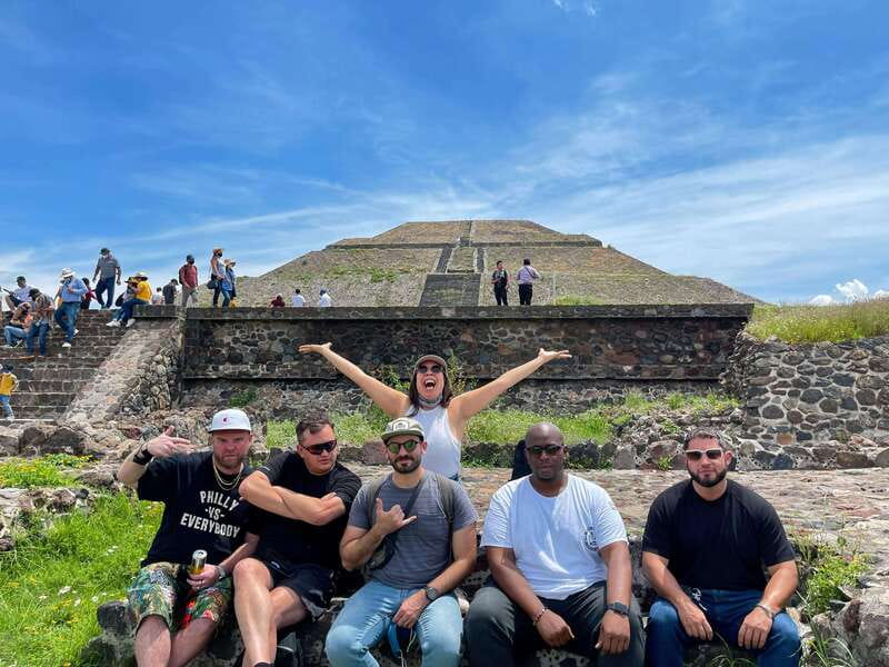 Teotihuacan Pyramids & lunch at my Grandma's house - Returning for red and green mole