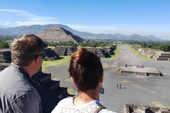 Teotihuacan pyramids morning or afternoon without tourist traps - Morning Light, Open Views, and Photo Tips