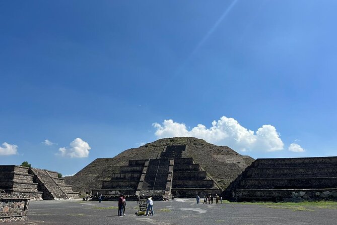 Teotihuacan Pyramids Tour from Mexico City - Walking the Causeway of the Dead