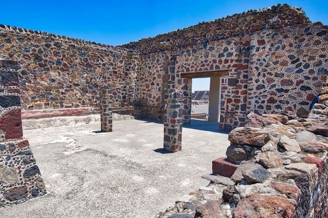 Teotihuacan, Shrine of Guadalupe & Tlatelolco - The Basilica of Guadalupe and the living side of Mexico