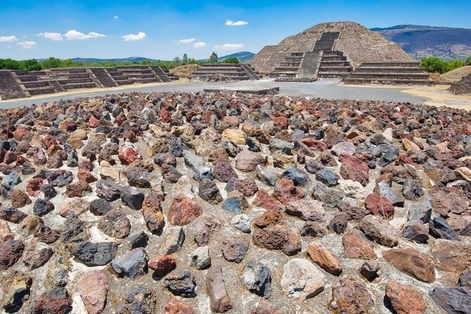 Teotihuacan, Shrine of Guadalupe & Tlatelolco - Pickup, meeting points, and the long-day reality
