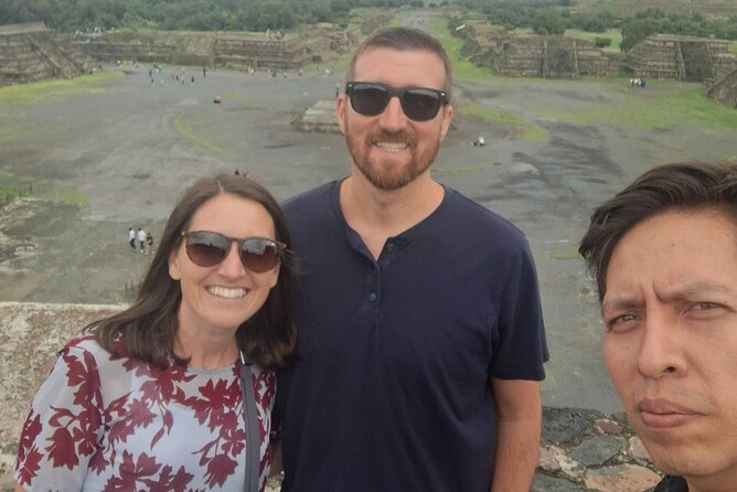 Teotihuacan without crowds, without tourist traps. - Who will get the most from this outing