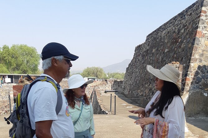 Teotihuacan without crowds, without tourist traps. - The ride from your hotel to the archaeological zone