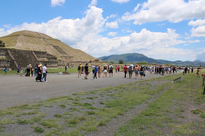 The best tour to Teotihuacán from Mexico City - The San Juan tasting stop: useful context or sales stop?