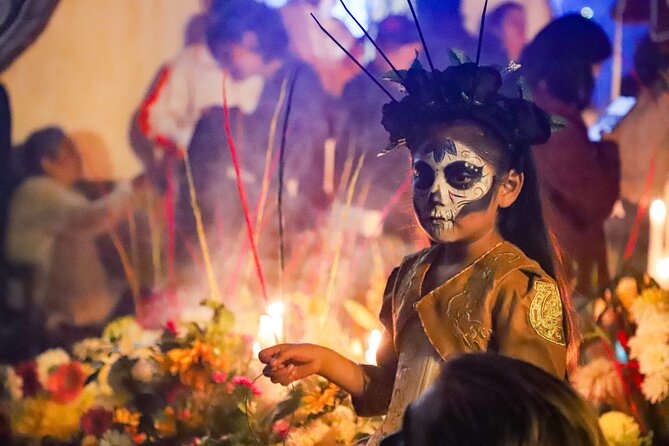The real "Dia de muertos" tour in Mixquic + secret cemetery - Who should book this experience