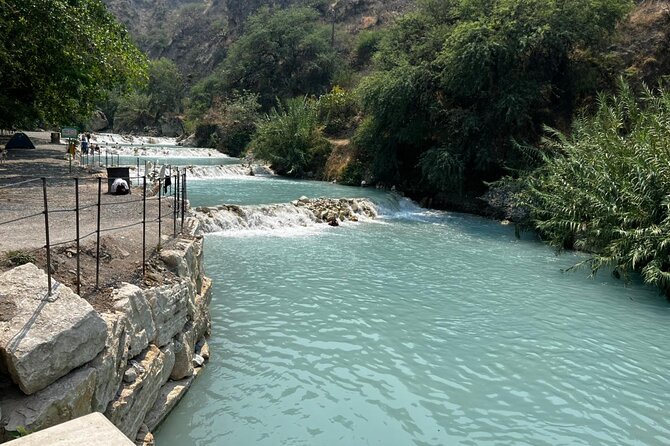 Tolantongo Private Tour + Pastes + One Day at the Hot Springs - The cave and tunnel add a wilder side
