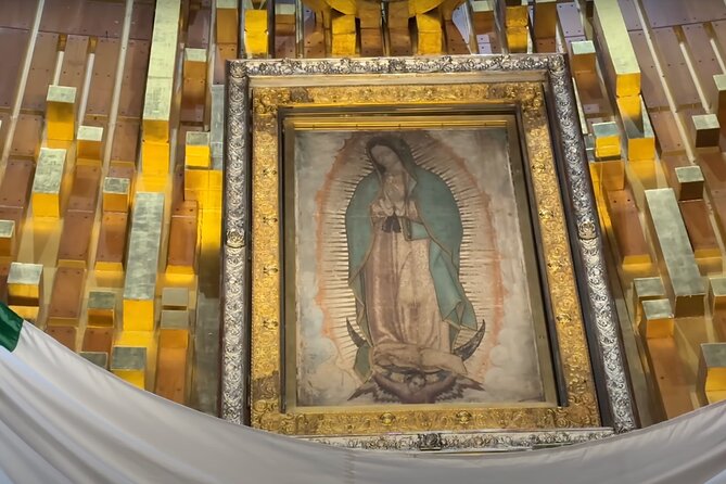 Tour to Teotihuacan, Basilica of Guadalupe and Tlatelolco - The Basilica of Guadalupe brings a different kind of history