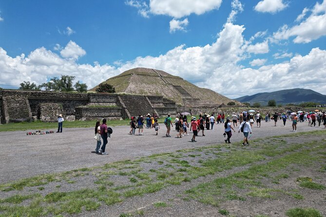 Tour to Teotihuacan with visit to ancient caves and CDMX transportation - What $69.24 buys you