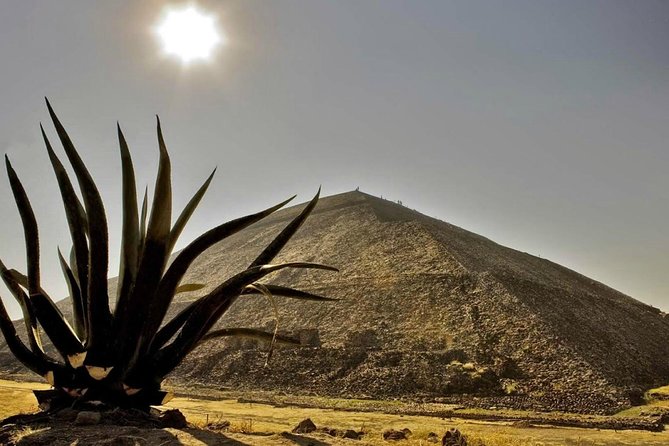 Tour to the Pyramids of Teotihuacán and Basilica of Guadalupe - What This $55 Day Trip Really Covers