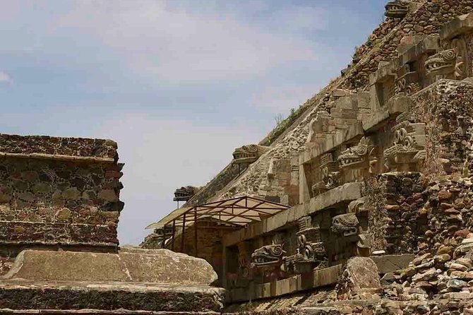 Tour to the Pyramids of Teotihuacán and Basilica of Guadalupe - The Shopping Stops and Lunch Question