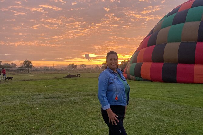 Transportation and Hot Air Balloon Flight Teotihuacán - Up to two hours at the pyramids