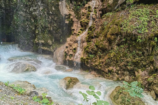 Travel to Tolantongo: Transportation and tickets - Bridges, viewpoints, and the physical side