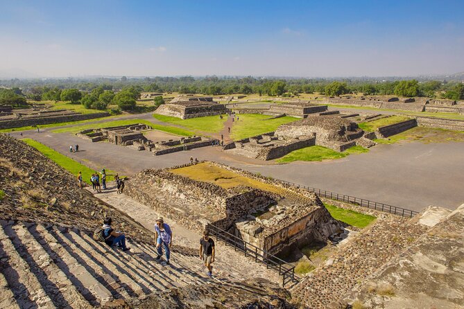 Unlock Teotihuacan Pyramids: Private Tour & Delicious Local Lunch - San Juan Teotihuacan and the local craft stops